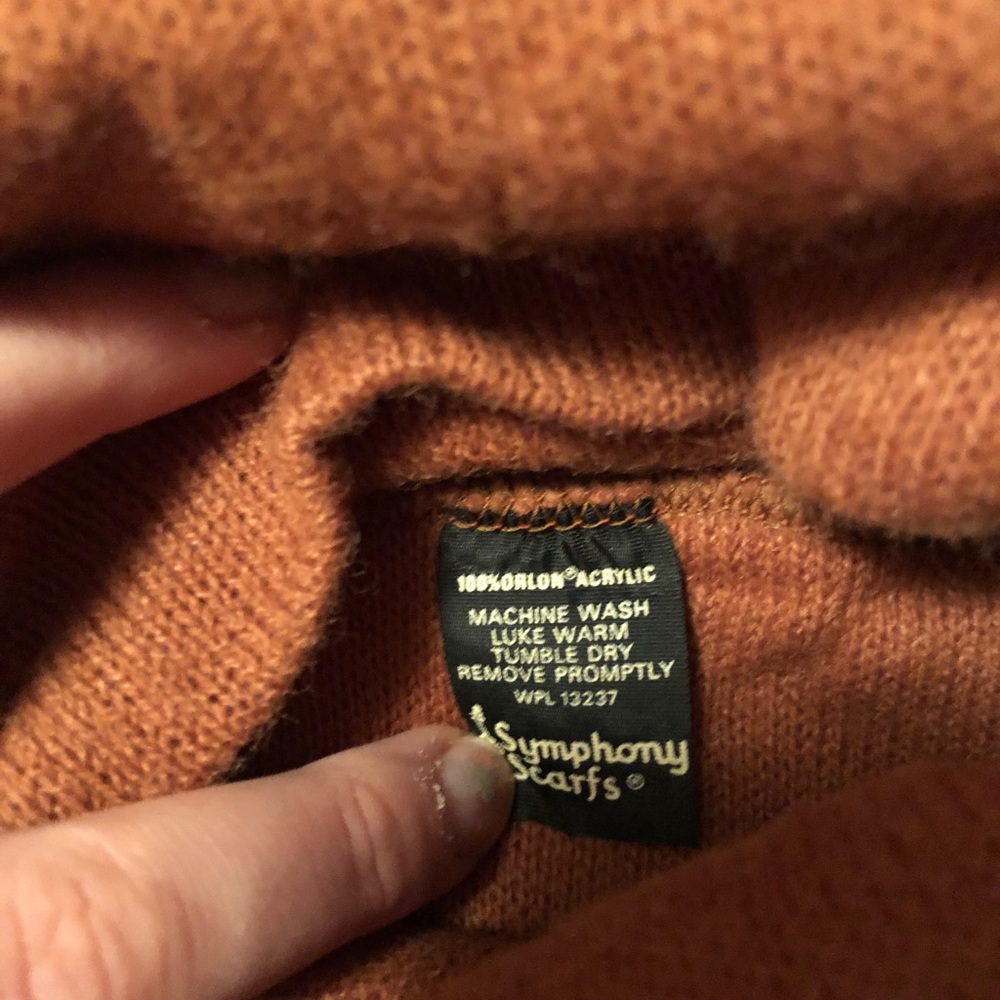 Mock turtle neck(s) - Picture 2 of 2